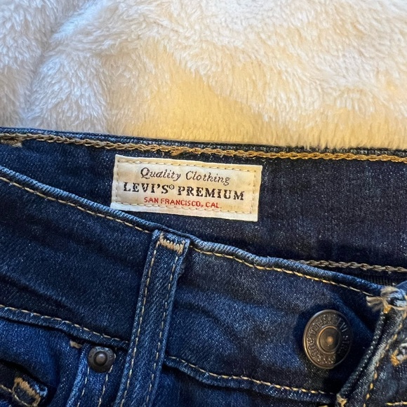 Levi's Dark Indigo Stretch Skinny Jeans - Women's - Picture 2 of 3